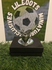 MINIATURE EXCLUSIVE REPLICA