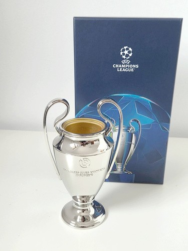 Big replica champions - big,